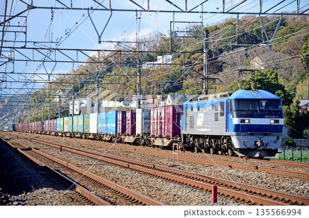 東海道本線二宮-大磯JR貨運EF210-7（岡山） 135566994