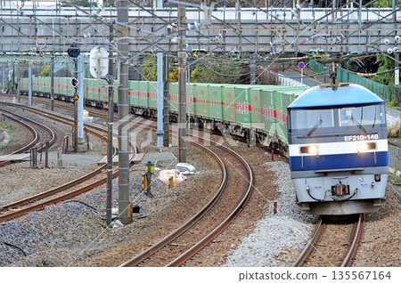 東海道幹線東戶塚保土谷 JR Freight EF210-148(岡山) 東海道幹線東戶塚保土谷 JR Freight EF210-148(岡山) 135567164