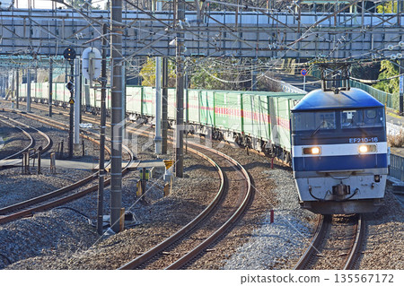 東海道幹線東戶塚保土谷 JR Freight EF210-16（岡山） 135567172