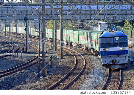 東海道幹線東戶塚保土谷 JR Freight EF210-8（岡山） 135567174