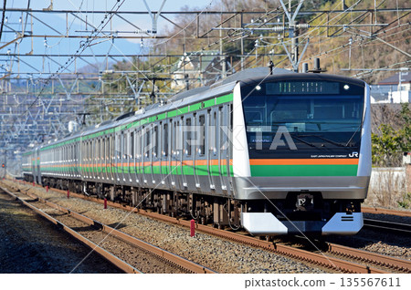 Tokaido Main Line, Ninomiya-Oiso, JR East, E233 series 3000 series, E-64 train (Oyama) 135567611