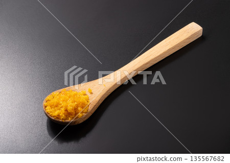 Mango granules (topping ingredient) Mango granules (topping ingredient) 135567682