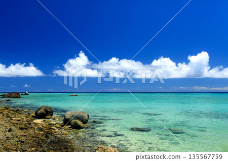 Okinawa Tonaki Island scenery Agarihama Okinawa Tonaki Island scenery Agarihama 135567759