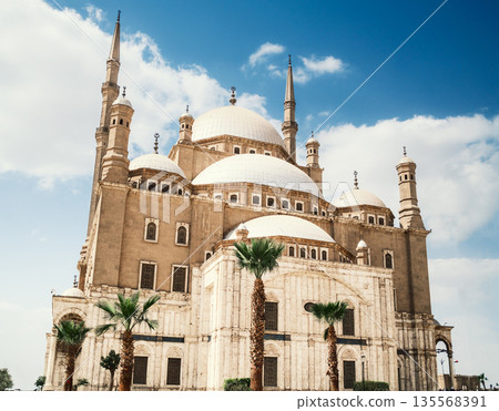 Historical Mosque Building In An Arabic City  135568391