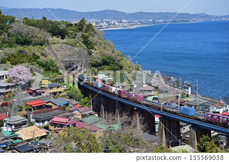 東海道本線 早川-睡川 JR 貨運 EF210 東海道本線 早川-睡川 JR 貨運 EF210 135569038