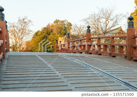 Commercial photography permission obtained: View of Shirasawa Gate ruins from the east side of Gokuraku Bridge at Yamatokoriyama Castle Commercial photography permission obtained: View of Shirasawa Gate ruins from the east side of Gokuraku Bridge at Yamatokoriyama Castle 135571500