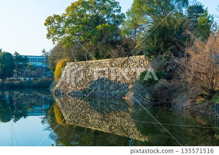《已獲得商業攝影許可》清晨金浦久留窪護城河景色 135571516
