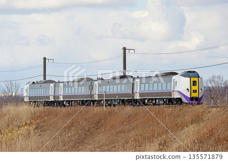 Sekisho Line Minami-Chitose-Oiwake JR Hokkaido Kiha 261 Series 1000 Super Tokachi 135571879