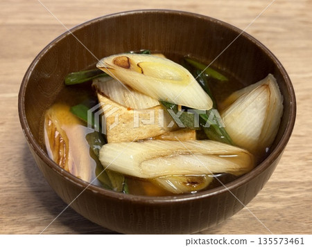 豆腐蔥味噌湯 135573461