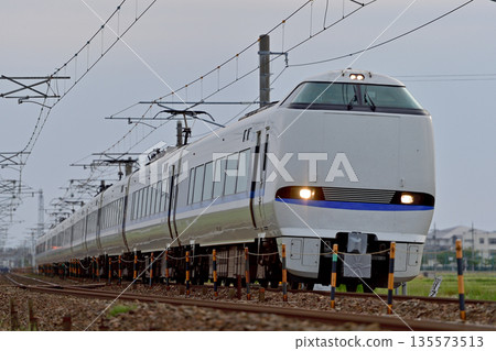 北陸本線、三河-加賀-笠間、JR西日本、683系列、T45編組(金澤)、雷鳥 北陸本線、三河-加賀-笠間、JR西日本、683系列、T45編組(金澤)、雷鳥 135573513