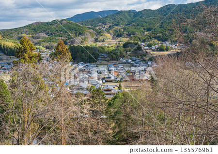 View from the Amakashi Hill Observatory, Amakashi Hill area of Asuka Historical Park, Asuka Village, Nara Prefecture 135576961