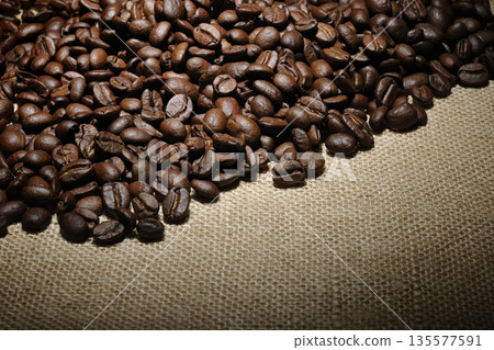 Coffee beans image 135577591