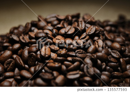 Coffee beans image 135577593
