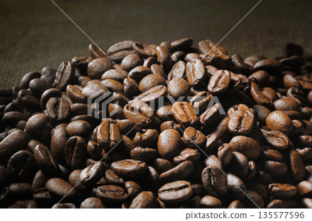 Coffee beans image 135577596