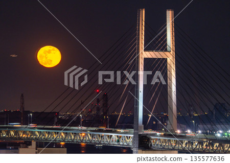 Yokohama Bay Bridge at moonrise, Kanagawa Prefecture Yokohama Bay Bridge at moonrise, Kanagawa Prefecture 135577636