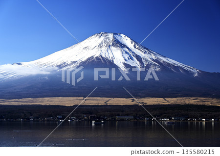 十二月,山中湖畔(地點:山中湖畔) 十二月,山中湖畔(地點:山中湖畔) 135580215