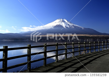 十二月，山中湖畔（地點：山中湖畔） 135581239