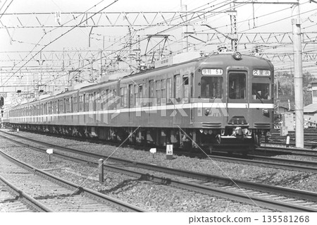 京急老1000系列，1251-1258，特急，金澤文庫-金澤八景，1982年3月22日 135581268