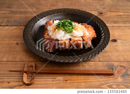 炸雞腿 炸雞腿 135581485