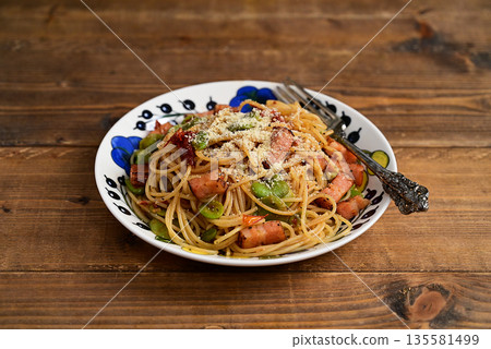 番茄蠶豆培根意麵 135581499