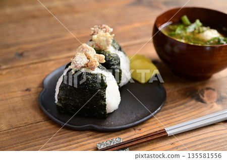 Fried chicken mayonnaise rice ball and miso soup 135581556
