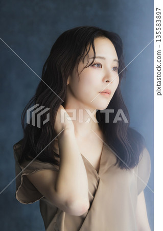 女人的肖像 135583897