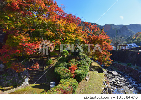 大川內山的秋葉 大川內山的秋葉 135584470