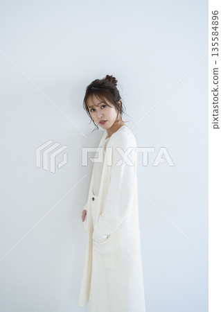 清爽的女人 135584896