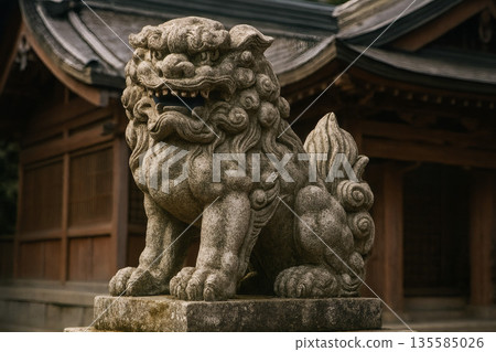 Guardian dog 135585026