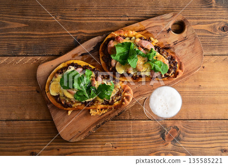 Naan cheese curry dog Naan cheese curry dog 135585221