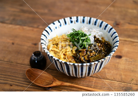 三色銀魚飯 135585260