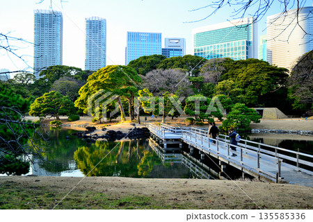 Hamarikyu Gardens Umite Otei Bridge Hamarikyu Gardens Umite Otei Bridge 135585336