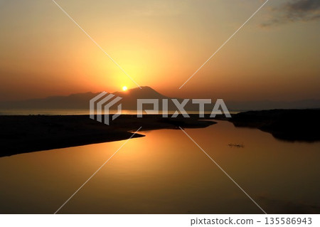 Sunrise Sunrise 135586943