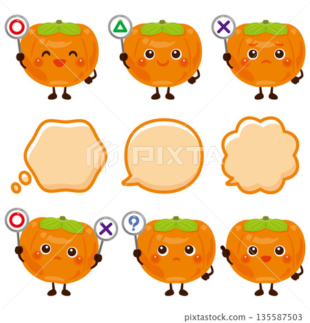 柿子手持圓形、三角形或三角標籤的插圖 柿子手持圓形、三角形或三角標籤的插圖 135587503