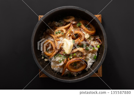 石烤魷魚、奶油、起司、米飯 135587880