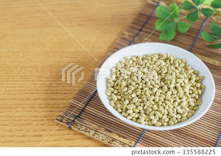 Wheat bran Wheat bran 135588225