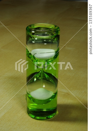 Hourglass 135589367