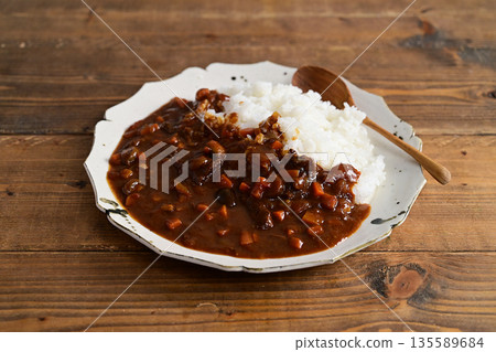 Beef tail curry 135589684