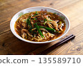 Chive and mushroom ramen 135589710