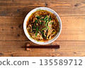 Chive and mushroom ramen 135589712