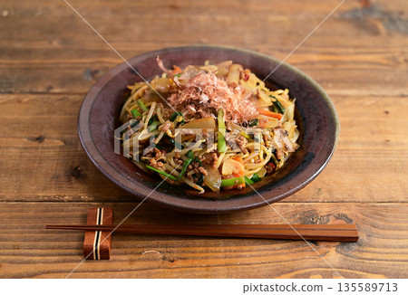 肉末炒麵 135589713