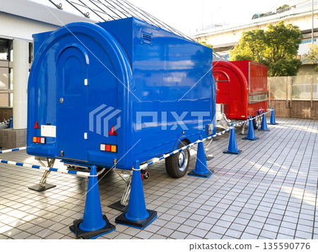 拖車餐車 拖車餐車 135590776