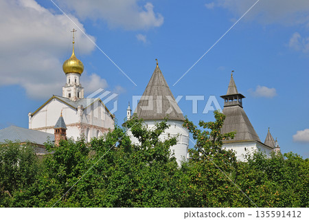 Russia, Rostov Veliky, apple trees 135591412