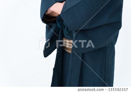一個穿著和服的男人 一個穿著和服的男人 135592337
