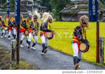 Hizen Saga Autumn Festival - Hahagaura Menfuritate Hizen Saga Autumn Festival - Hahagaura Menfuritate 135593537
