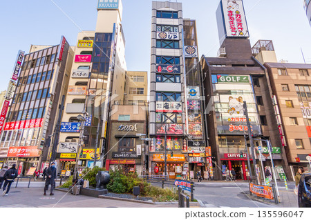 東京城市景觀：八王子站北口 135596047