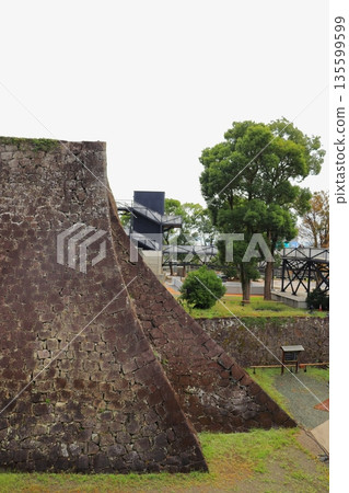 Kumamoto Castle, a place where history and nature coexist in harmony, and associated with Kato Kiyomasa (Kumamoto Prefecture) 135599599