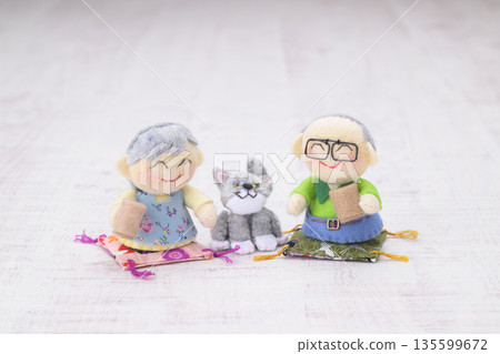 爺爺奶奶玩偶 135599672
