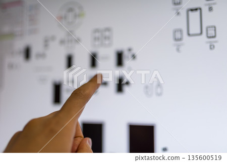 Check UI design by pointing Check UI design by pointing 135600519