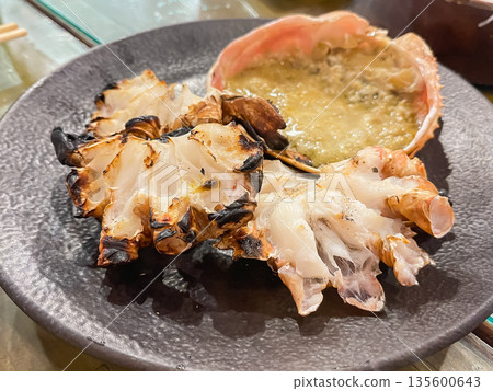 Grilled snow crab meat and crab miso. Grilled snow crab meat and crab miso. 135600643